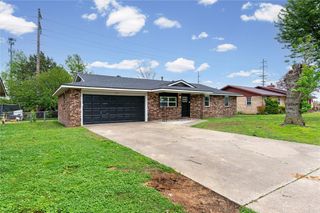 903 White Road, Springdale, AR 72762