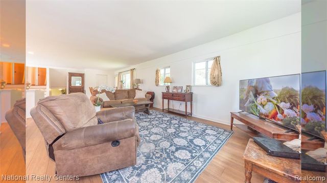 58191 8 Mile Road, Northville, MI 48167