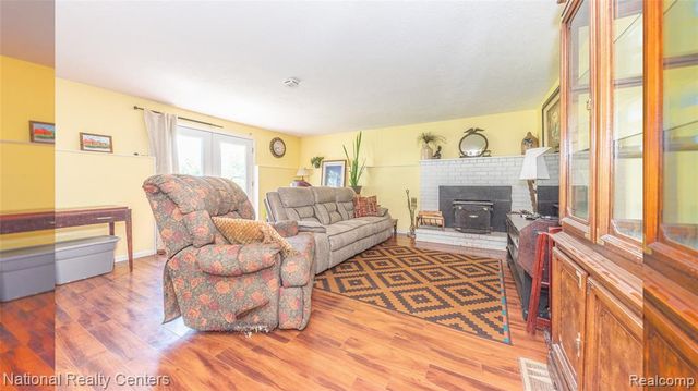 58191 8 Mile Road, Northville, MI 48167