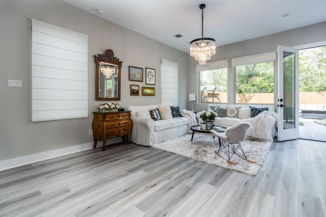 4926 Wunder Way, Houston, TX 77069