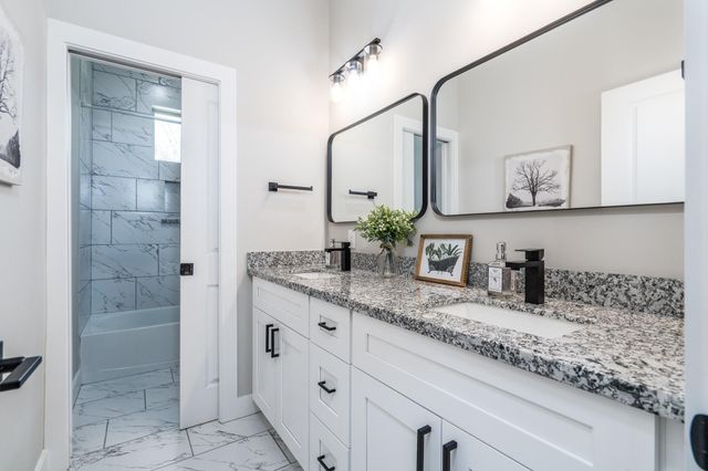 4926 Wunder Way, Houston, TX 77069