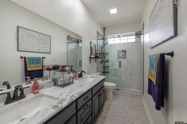 106 Graham Ln, Bullard, TX 75757