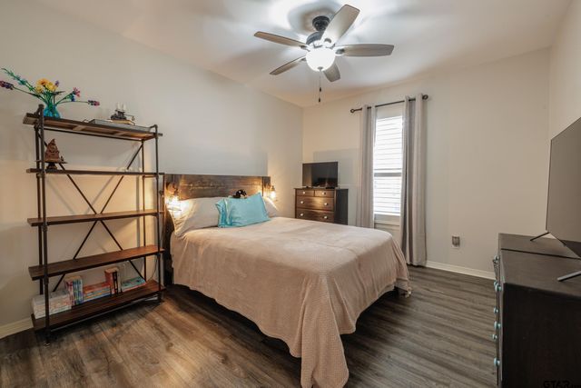 106 Graham Ln, Bullard, TX 75757