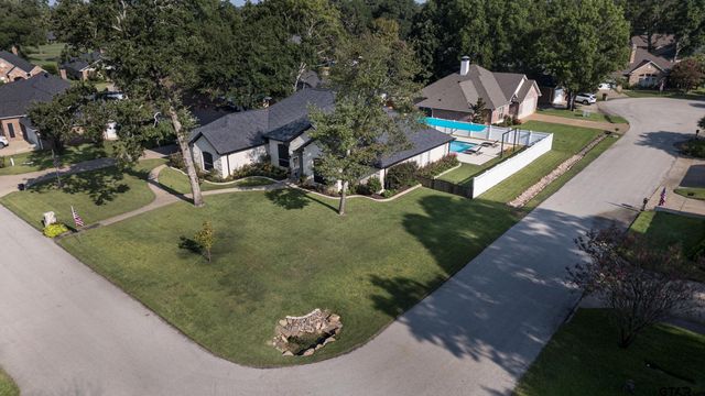 106 Graham Ln, Bullard, TX 75757