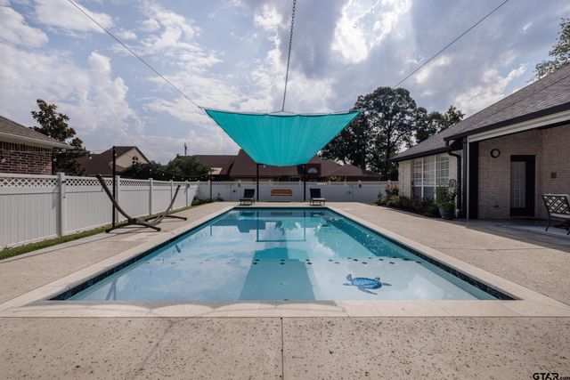 106 Graham Ln, Bullard, TX 75757