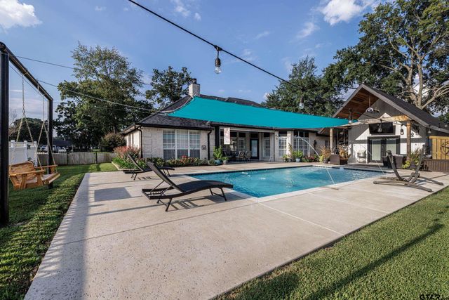 106 Graham Ln, Bullard, TX 75757