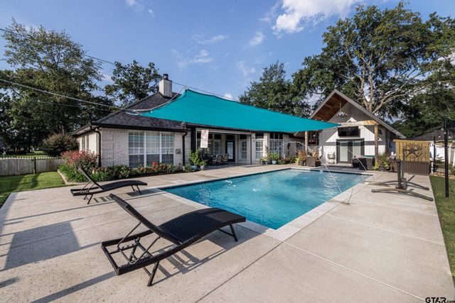 106 Graham Ln, Bullard, TX 75757