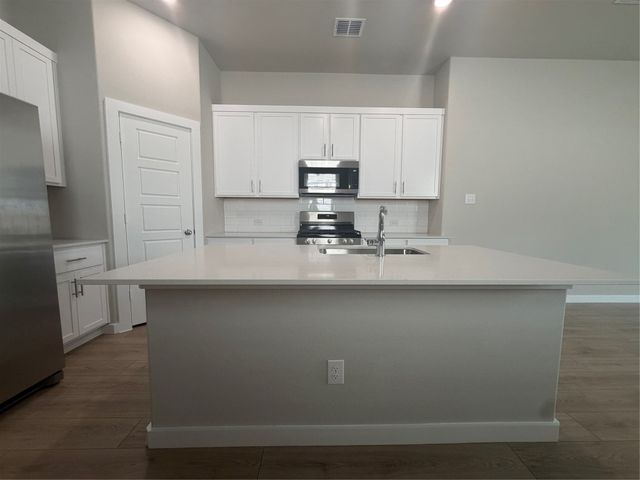 810 Knox River Drive, Princeton, TX 75071