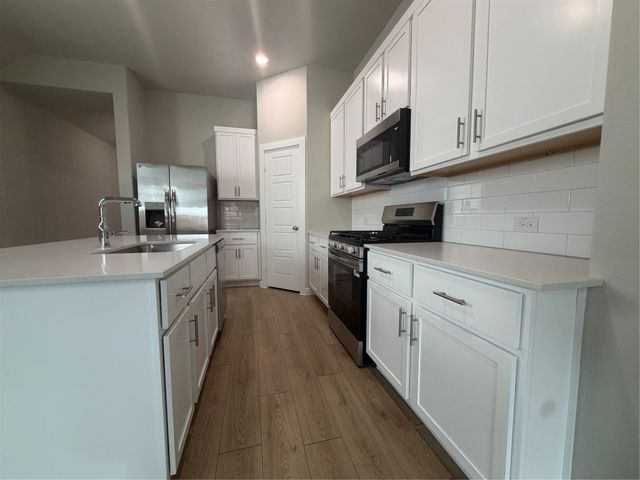 810 Knox River Drive, Princeton, TX 75071