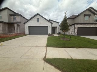 810 Knox River Drive, Princeton, TX 75071