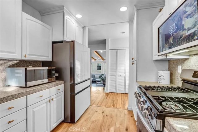 7758 Chimineas Avenue, Reseda, CA 91335