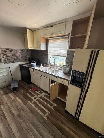 4817 South Park Drive, Fort Wayne, IN 46806