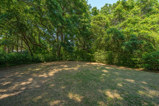 7650 Point Of Pines Road, Edisto Island, SC 29438