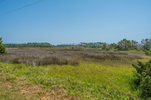 7650 Point Of Pines Road, Edisto Island, SC 29438