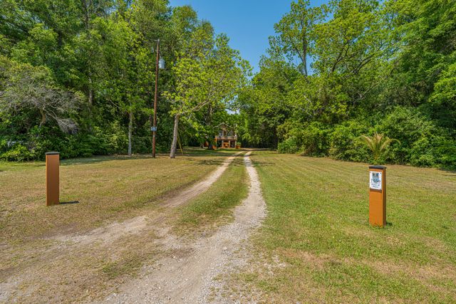 7650 Point Of Pines Road, Edisto Island, SC 29438