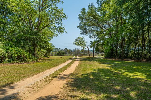 7650 Point Of Pines Road, Edisto Island, SC 29438