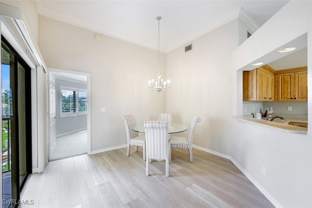 6525 Valen WAY D-302, Naples, FL 34108