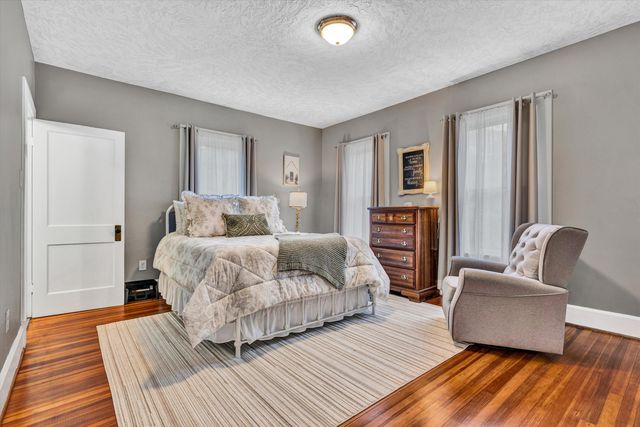 946 Ashland AVE, Bedford, VA 24523