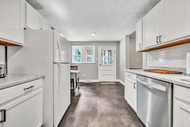 946 Ashland AVE, Bedford, VA 24523