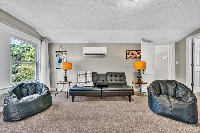 946 Ashland AVE, Bedford, VA 24523