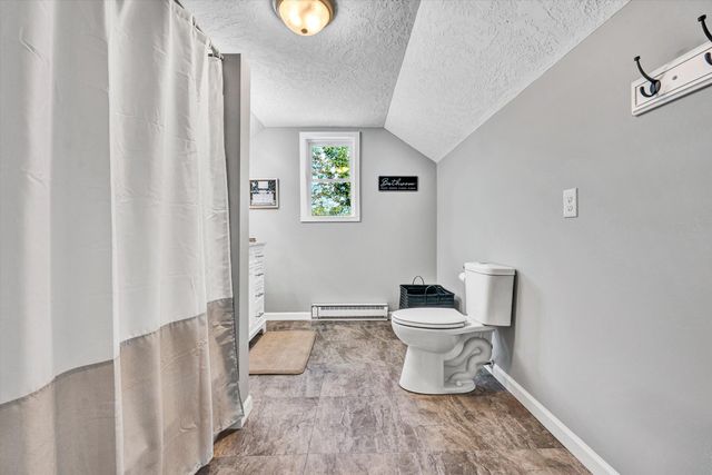 946 Ashland AVE, Bedford, VA 24523