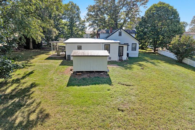 946 Ashland AVE, Bedford, VA 24523