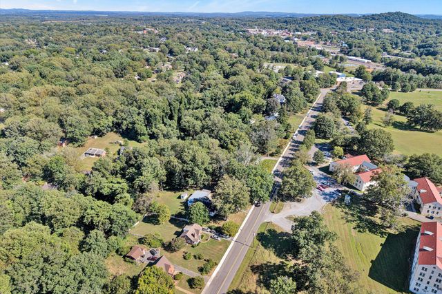 946 Ashland AVE, Bedford, VA 24523