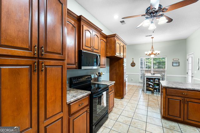 222 Santa Fe Trail, Warner Robins, GA 31088
