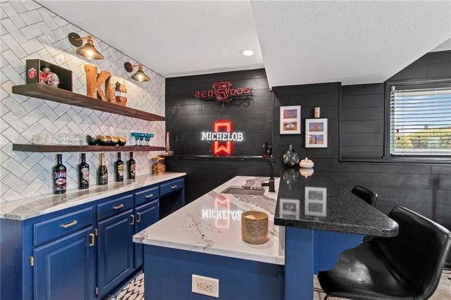 3020 S Argonne Court, Blue Springs, MO 64015