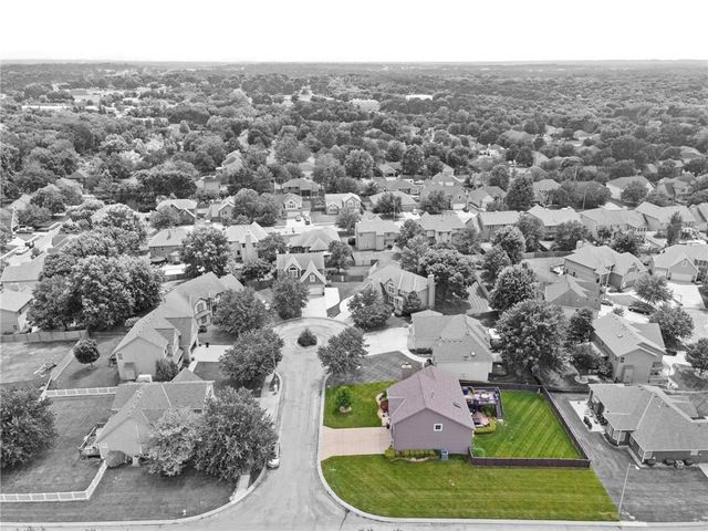 3020 S Argonne Court, Blue Springs, MO 64015