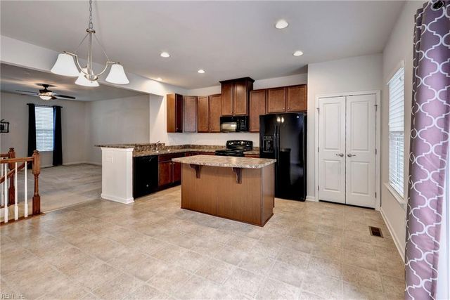 7502 Luminary DR, Williamsburg, VA 23188