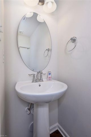 7502 Luminary DR, Williamsburg, VA 23188
