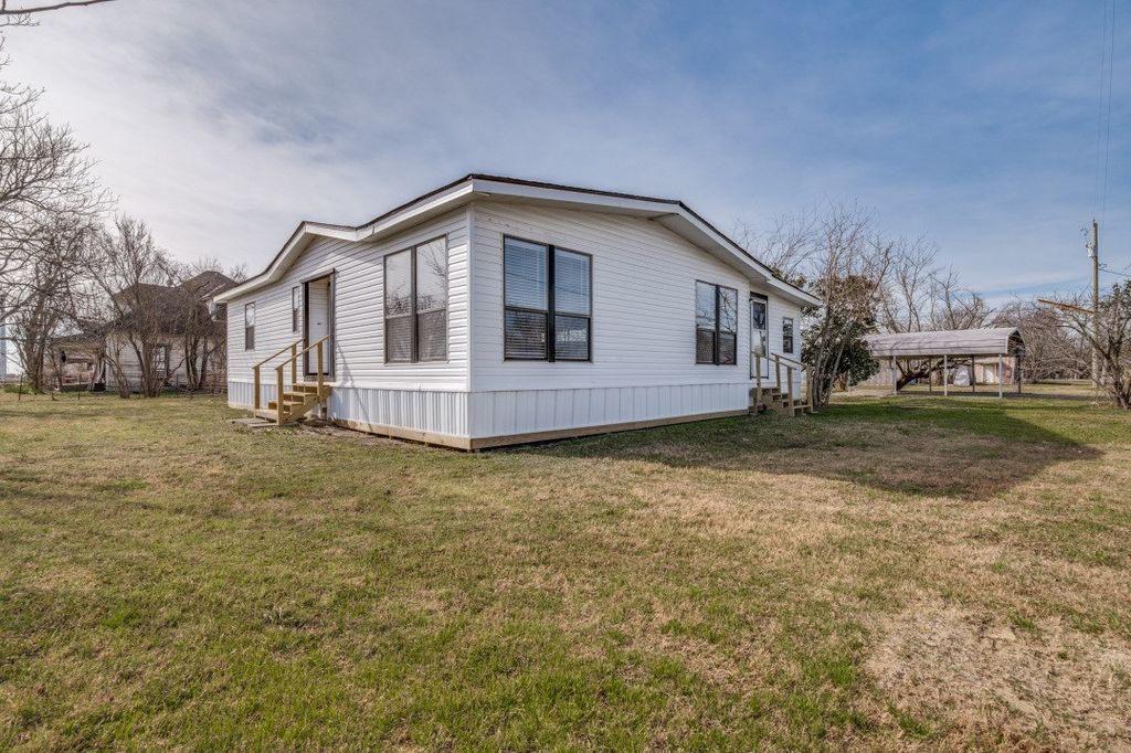 701 S Main Street, Venus, TX 76033