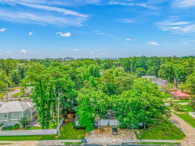 13 S Poplar Dr., Surfside Beach, SC 29575