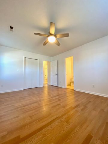 13 S Poplar Dr., Surfside Beach, SC 29575