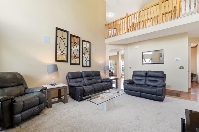 2315 Bold Venture Drive, Lewis Center, OH 43035