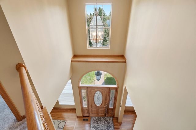 2315 Bold Venture Drive, Lewis Center, OH 43035
