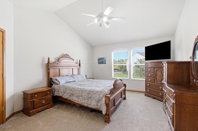 2315 Bold Venture Drive, Lewis Center, OH 43035