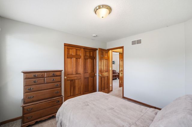 2315 Bold Venture Drive, Lewis Center, OH 43035