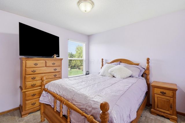 2315 Bold Venture Drive, Lewis Center, OH 43035