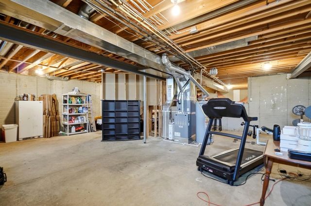 2315 Bold Venture Drive, Lewis Center, OH 43035