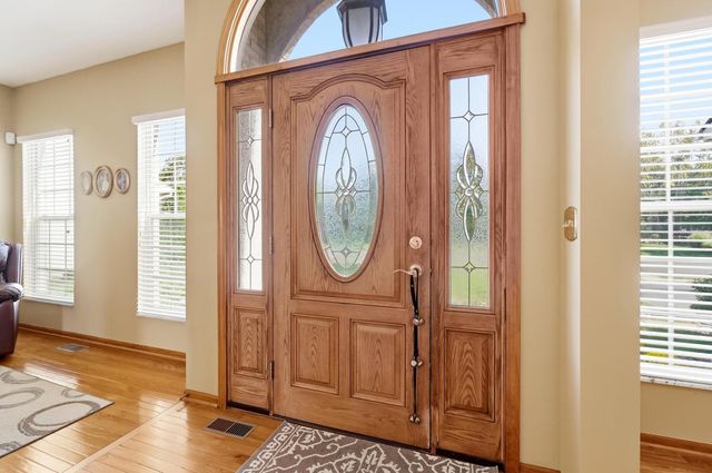 2315 Bold Venture Drive, Lewis Center, OH 43035