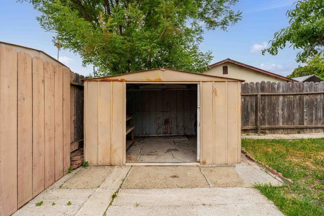 2027 Westmora Ave, Stockton, CA 95210