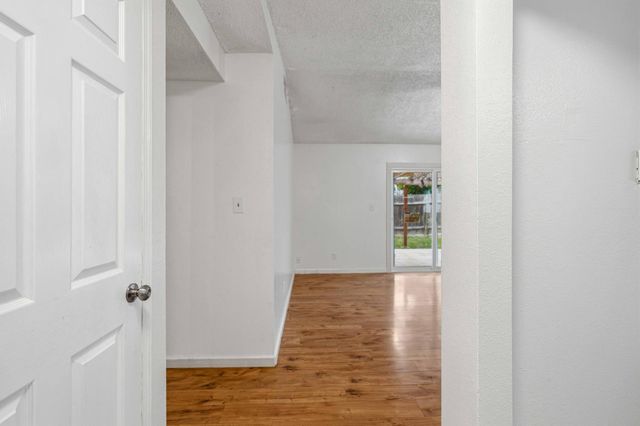 2027 Westmora Ave, Stockton, CA 95210