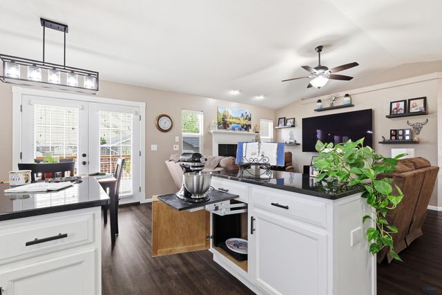 14846 TELLURIDE ST, Summerset, SD 57769
