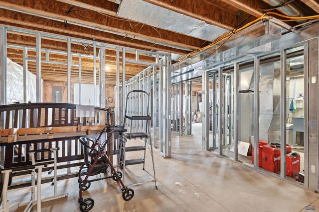 14846 TELLURIDE ST, Summerset, SD 57769