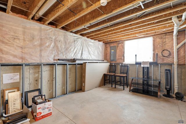 14846 TELLURIDE ST, Summerset, SD 57769