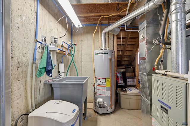 14846 TELLURIDE ST, Summerset, SD 57769