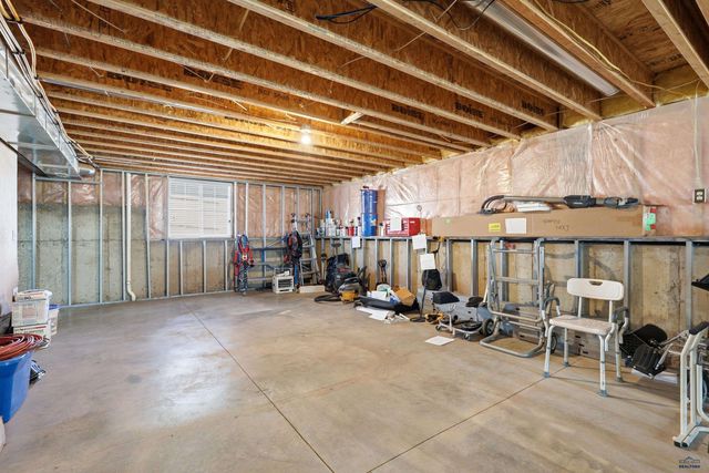 14846 TELLURIDE ST, Summerset, SD 57769