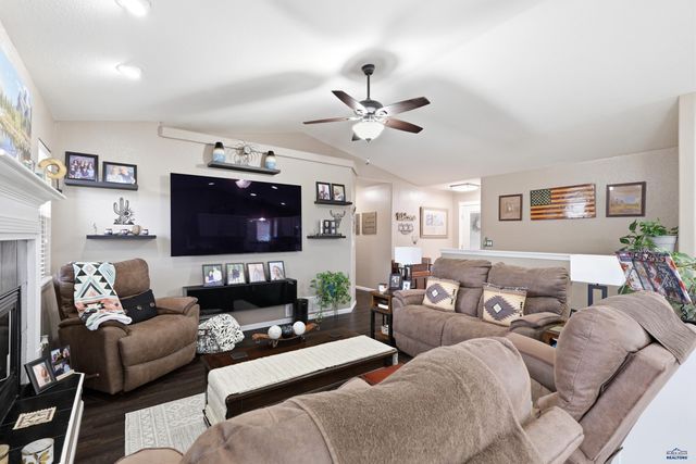 14846 TELLURIDE ST, Summerset, SD 57769